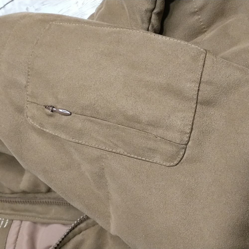 L.L. Bean_Winter Jacket_Brown_Medium Petite - Picture 7 of 9